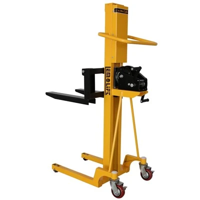 Stacker manwali tal-pallet